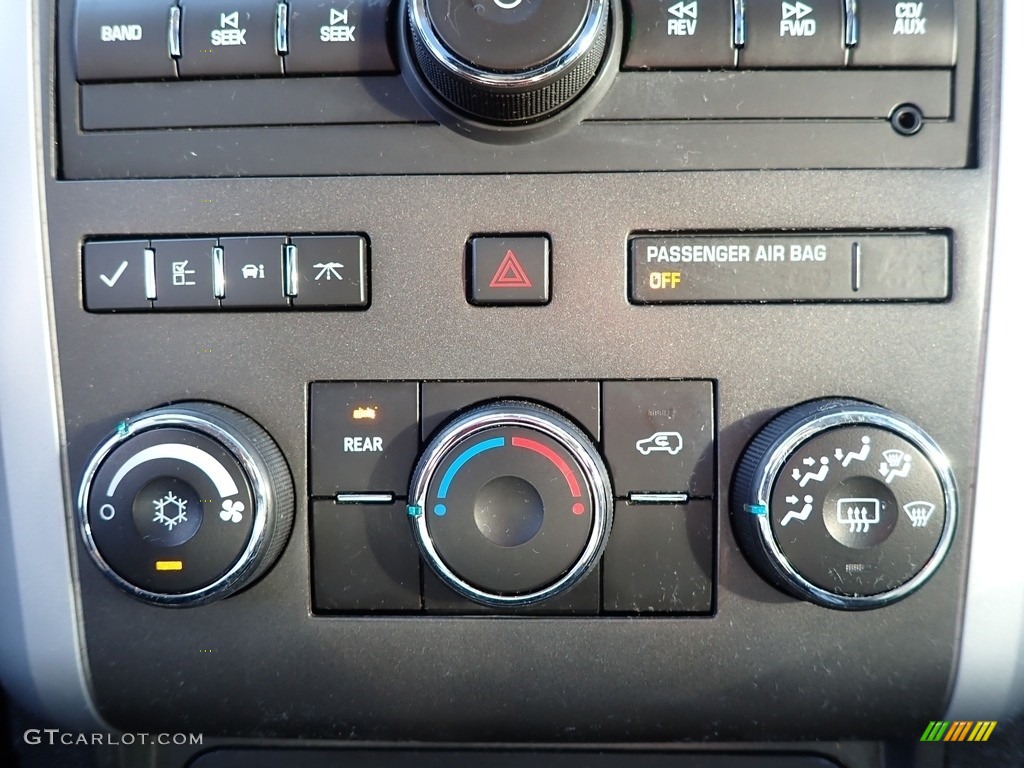 2011 Traverse LT AWD - Silver Ice Metallic / Ebony/Ebony photo #23