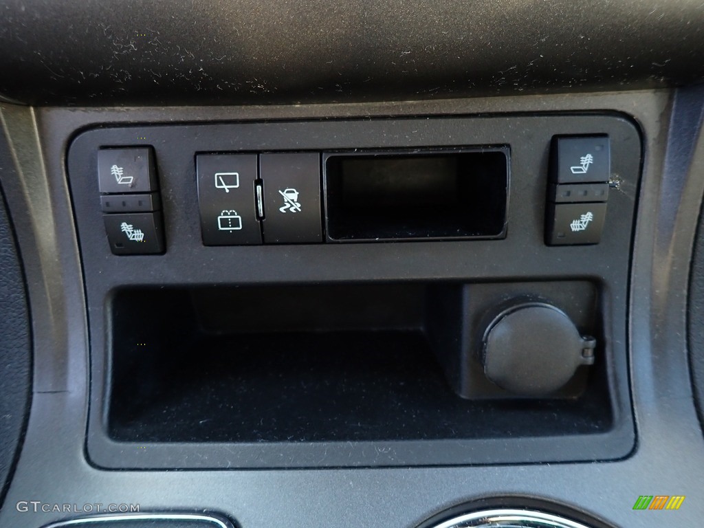 2011 Traverse LT AWD - Silver Ice Metallic / Ebony/Ebony photo #24