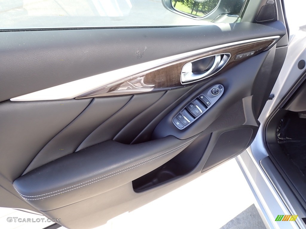 2016 Infiniti Q50 3.0t AWD Door Panel Photos