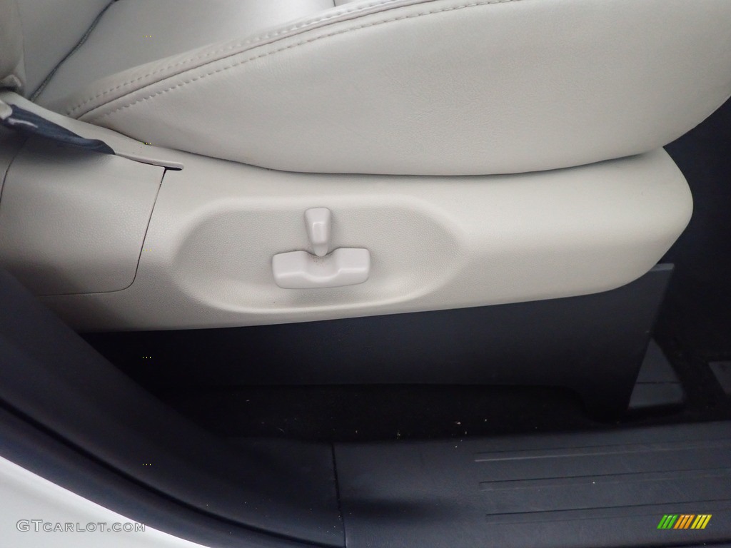2010 CX-9 Grand Touring AWD - Crystal White Pearl Mica / Sand photo #44