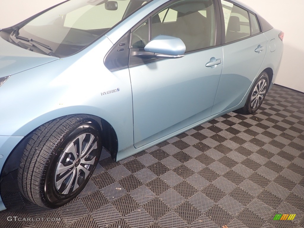 2021 Prius XLE AWD-e - Sea Glass Pearl / Black photo #11