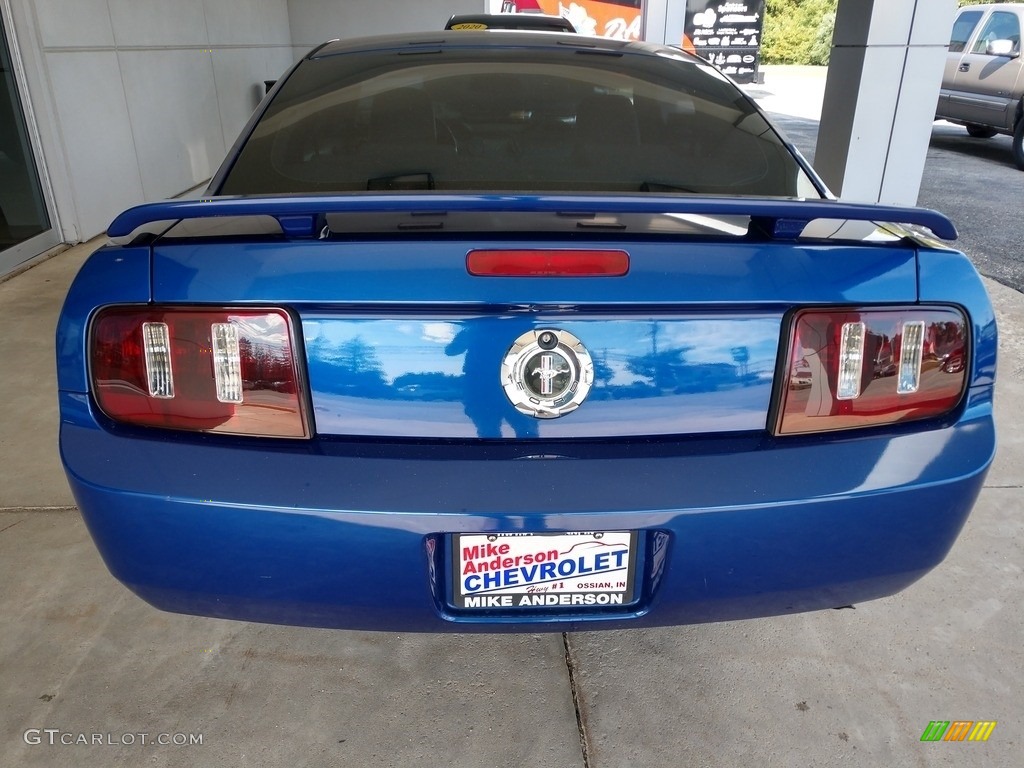 2005 Mustang V6 Premium Coupe - Sonic Blue Metallic / Medium Parchment photo #5