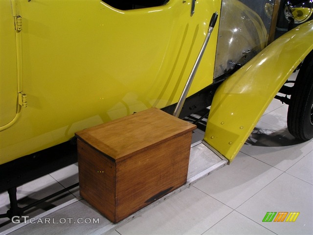 1928 20 Barker Tourer Convertible - Yellow / Black photo #14
