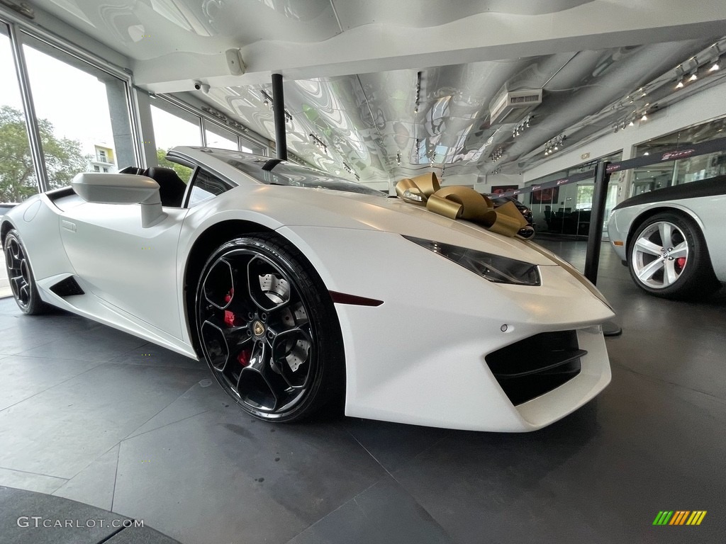 Bianco Monocerus 2018 Lamborghini Huracan LP580-2 Spyder Exterior Photo #142810039