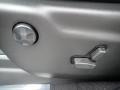 Sting-Gray - Grand Cherokee Laredo 4x4 Photo No. 16