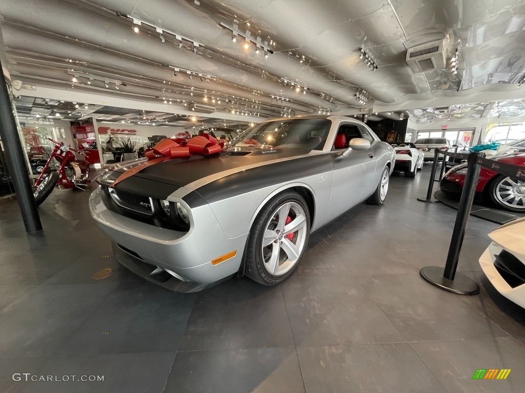 Bright Silver Metallic Dodge Challenger