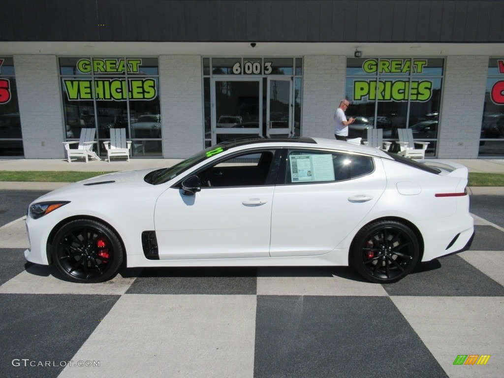 Snow White Pearl Kia Stinger