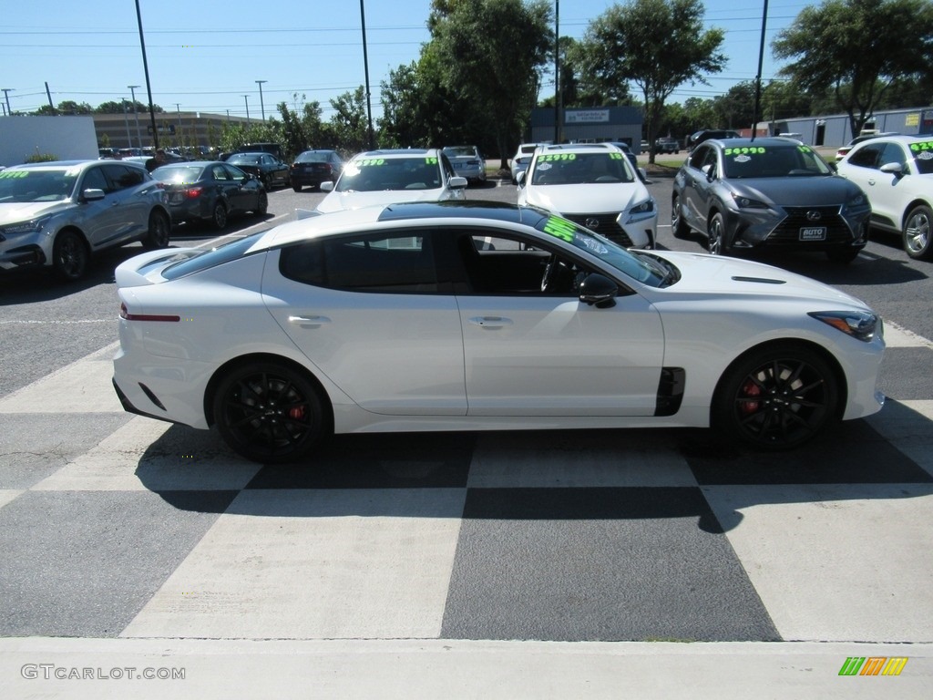 2022 Stinger GT2 - Snow White Pearl / Black photo #3