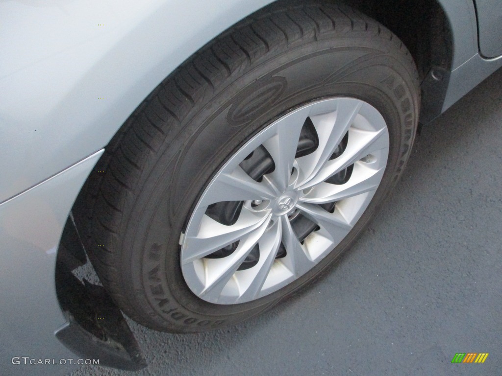 2015 Camry LE - Celestial Silver Metallic / Ash photo #6