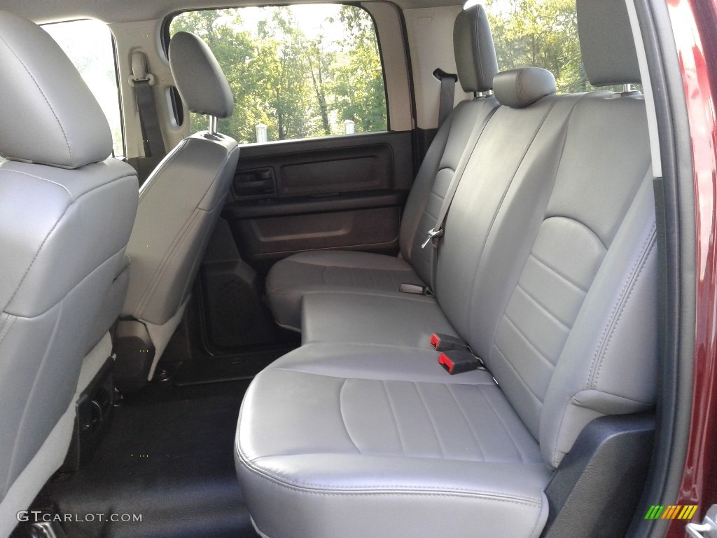 2020 1500 Classic Tradesman Crew Cab 4x4 - Delmonico Red Pearl / Black/Diesel Gray photo #14