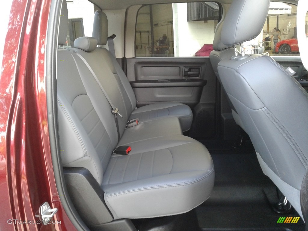 2020 1500 Classic Tradesman Crew Cab 4x4 - Delmonico Red Pearl / Black/Diesel Gray photo #16