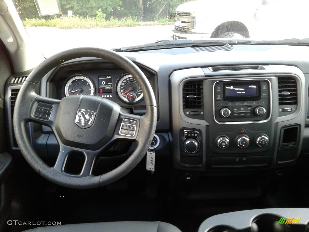 2020 1500 Classic Tradesman Crew Cab 4x4 - Delmonico Red Pearl / Black/Diesel Gray photo #18