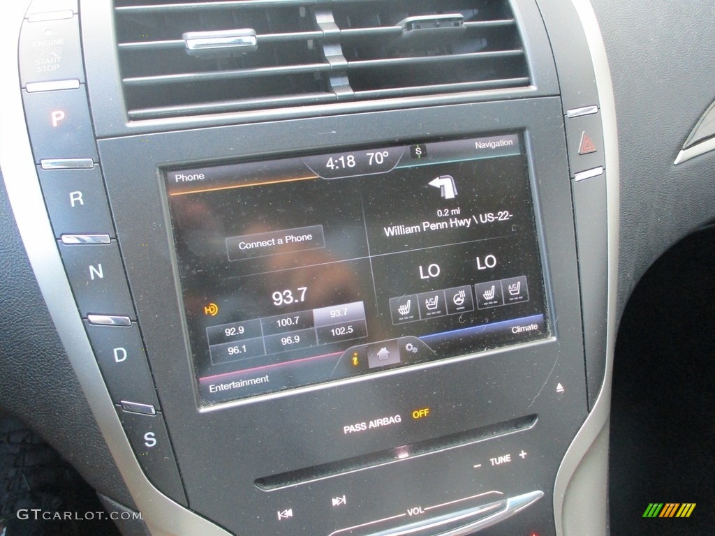 2016 Lincoln MKZ 2.0 AWD Controls Photos