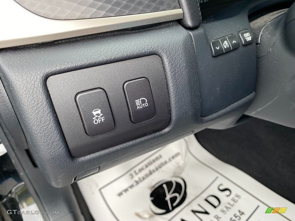 2017 Lexus GS 350 F Sport Controls Photo #142820780