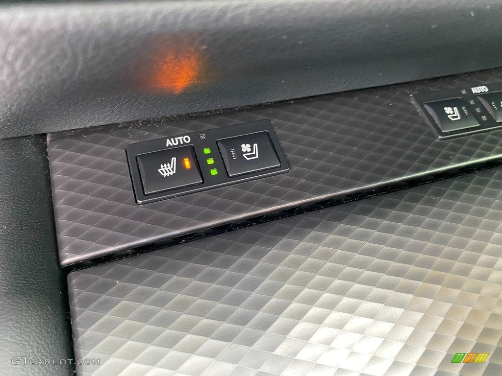 2017 Lexus GS 350 F Sport Controls Photo #142820863
