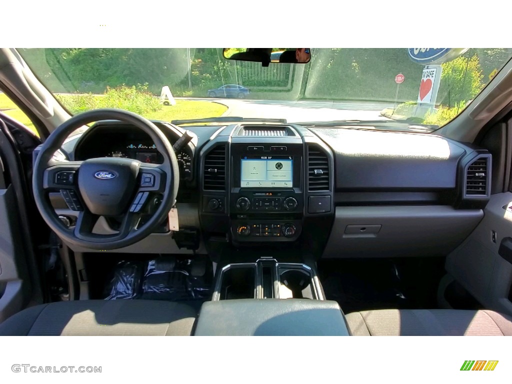 2018 F150 XL SuperCab 4x4 - Lead Foot / Earth Gray photo #19