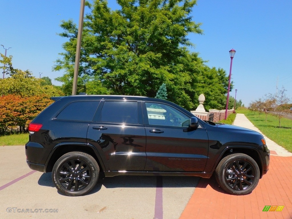 Diamond Black Crystal Pearl 2021 Jeep Grand Cherokee Laredo 4x4 Exterior Photo #142829852