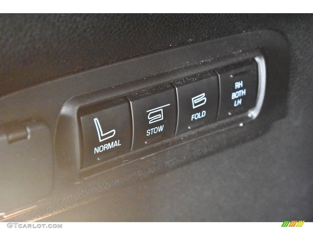 2019 Explorer Limited 4WD - Agate Black / Medium Black photo #10