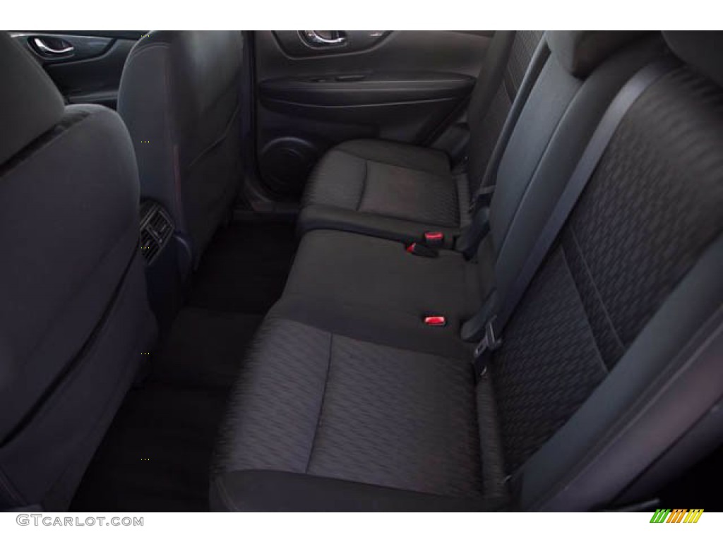 2017 Rogue S - Glacier White / Charcoal photo #4