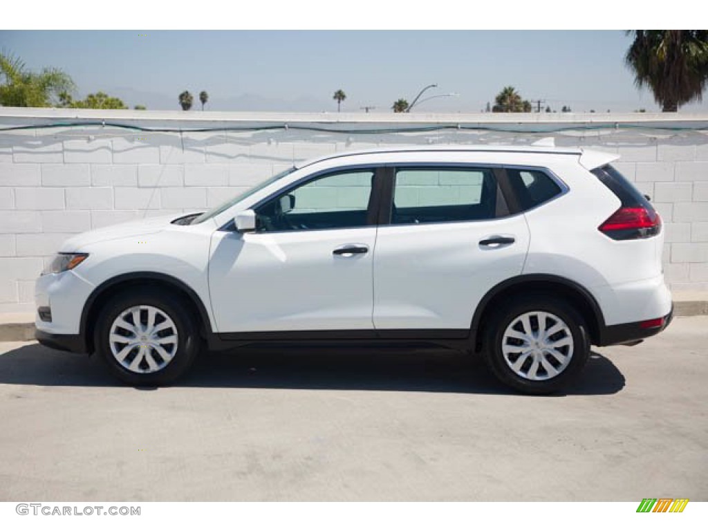 2017 Rogue S - Glacier White / Charcoal photo #10