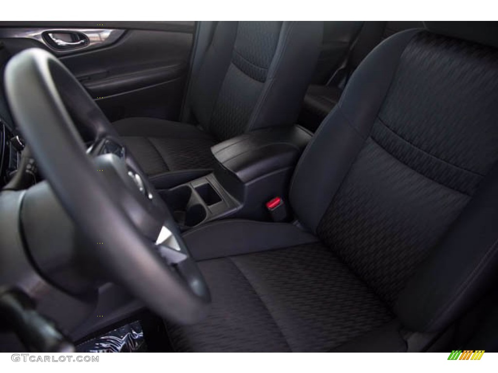 2017 Rogue S - Glacier White / Charcoal photo #17