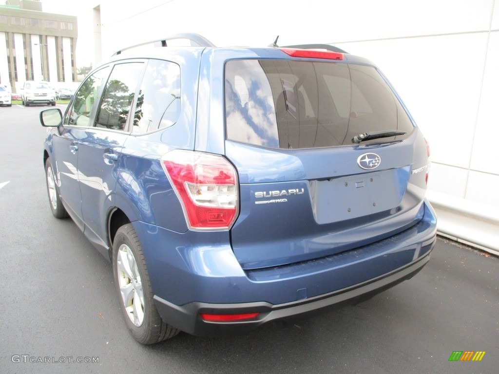 2014 Forester 2.5i Premium - Marine Blue Pearl / Platinum photo #3
