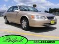 2000 Cashmere Beige Metallic Toyota Camry LE  photo #1