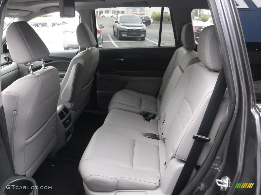 Gray Interior 2016 Honda Pilot Touring AWD Photo #142836659