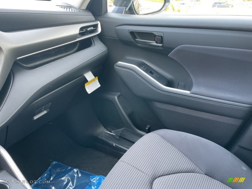 2021 Highlander LE AWD - Magnetic Gray Metallic / Black photo #15