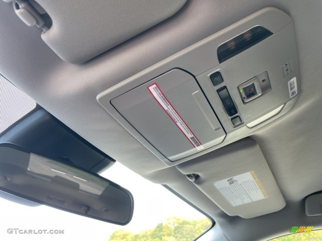 2021 Highlander LE AWD - Magnetic Gray Metallic / Black photo #26