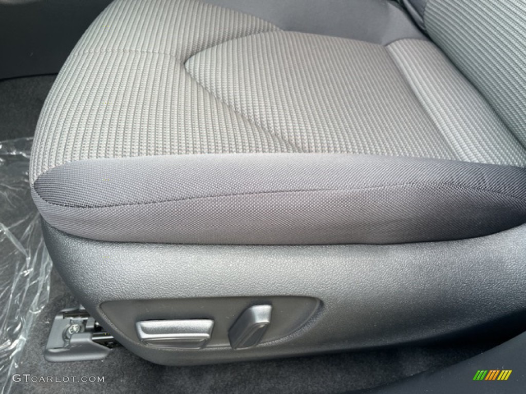 2021 Highlander LE AWD - Magnetic Gray Metallic / Black photo #27
