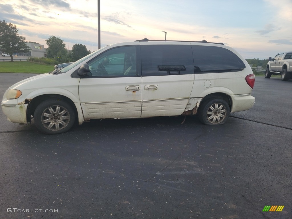 2005 Town & Country Touring - Stone White / Medium Slate Gray photo #4