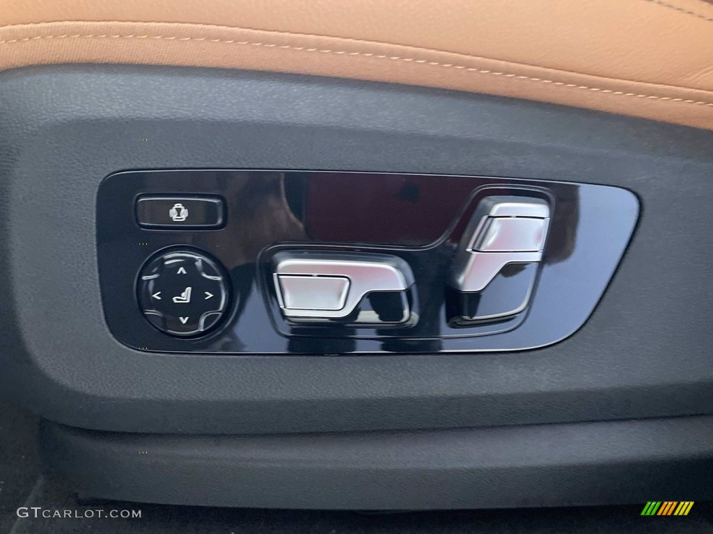 2022 BMW X5 M50i Controls Photo #142839108