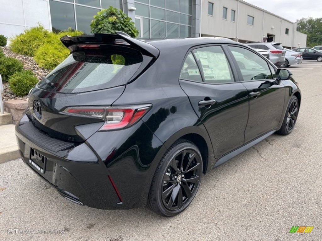 Midnight Black Metallic 2022 Toyota Corolla Hatchback SE Nightshade Edition Exterior Photo #142839150