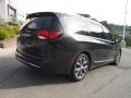 2018 Brilliant Black Crystal Pearl Chrysler Pacifica Limited  photo #15