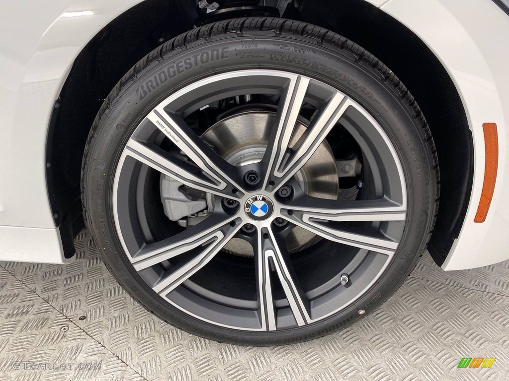 2022 3 Series 330i Sedan - Alpine White / Black photo #3