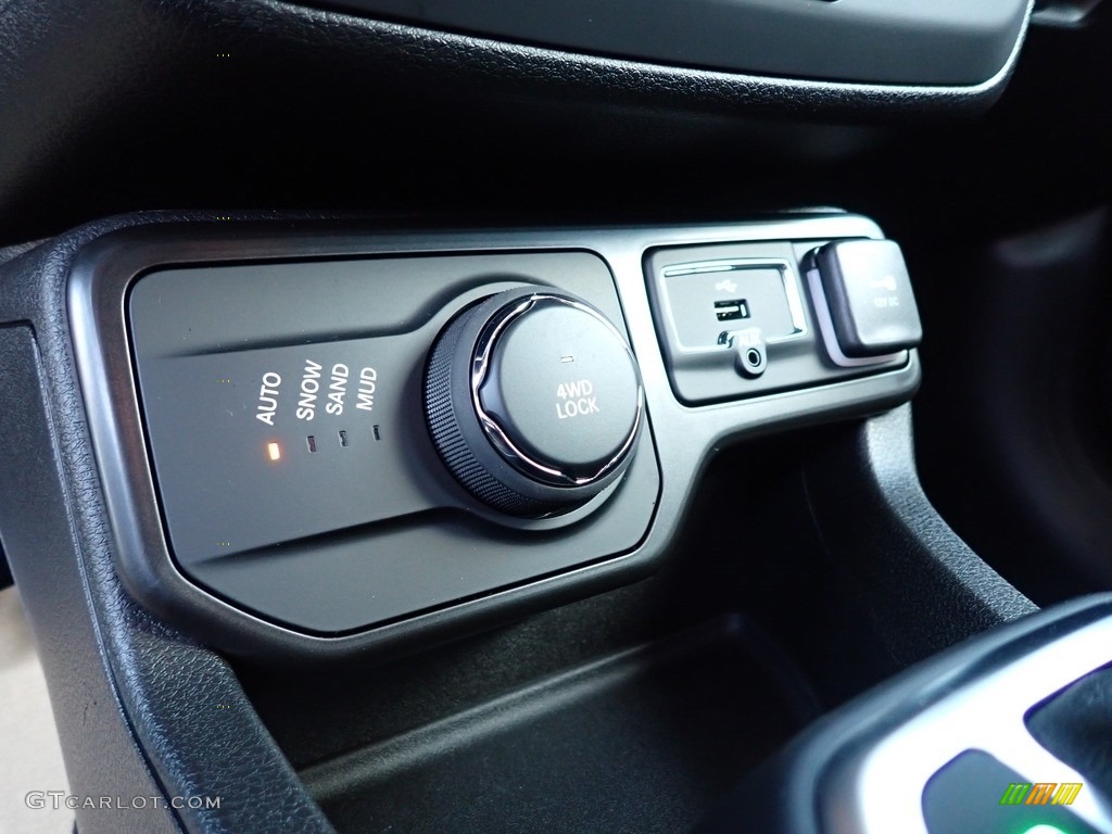 2021 Jeep Renegade Sport 4x4 Controls Photo #142848983