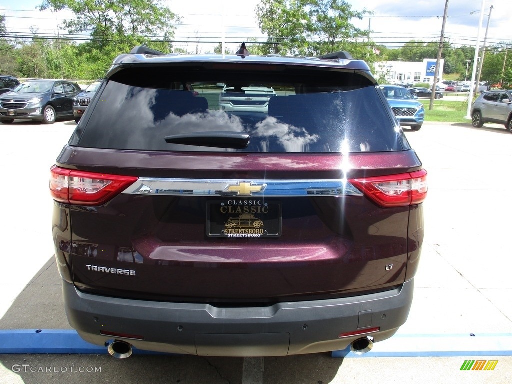 2019 Traverse LT - Black Current Metallic / Jet Black photo #8