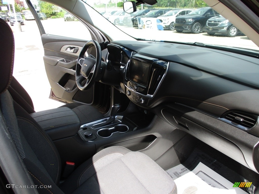 2019 Traverse LT - Black Current Metallic / Jet Black photo #15