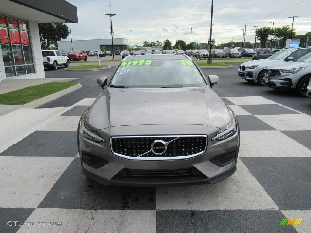 2020 V60 Cross Country T5 AWD - Birch Light Metallic / Charcoal photo #2