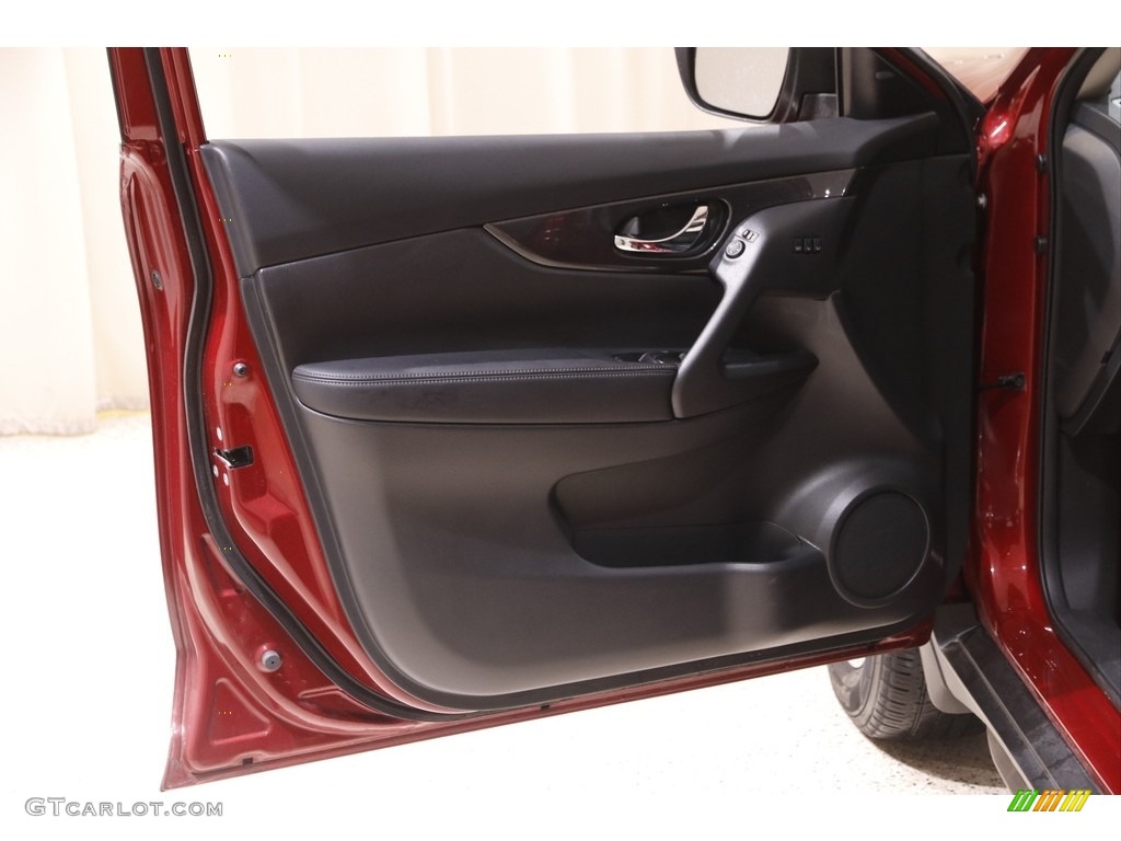 2018 Rogue S AWD - Scarlet Ember / Charcoal photo #4