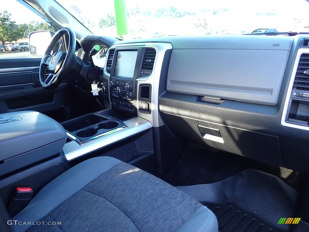 2015 Ram 2500 Big Horn Crew Cab 4x4 Dashboard Photos