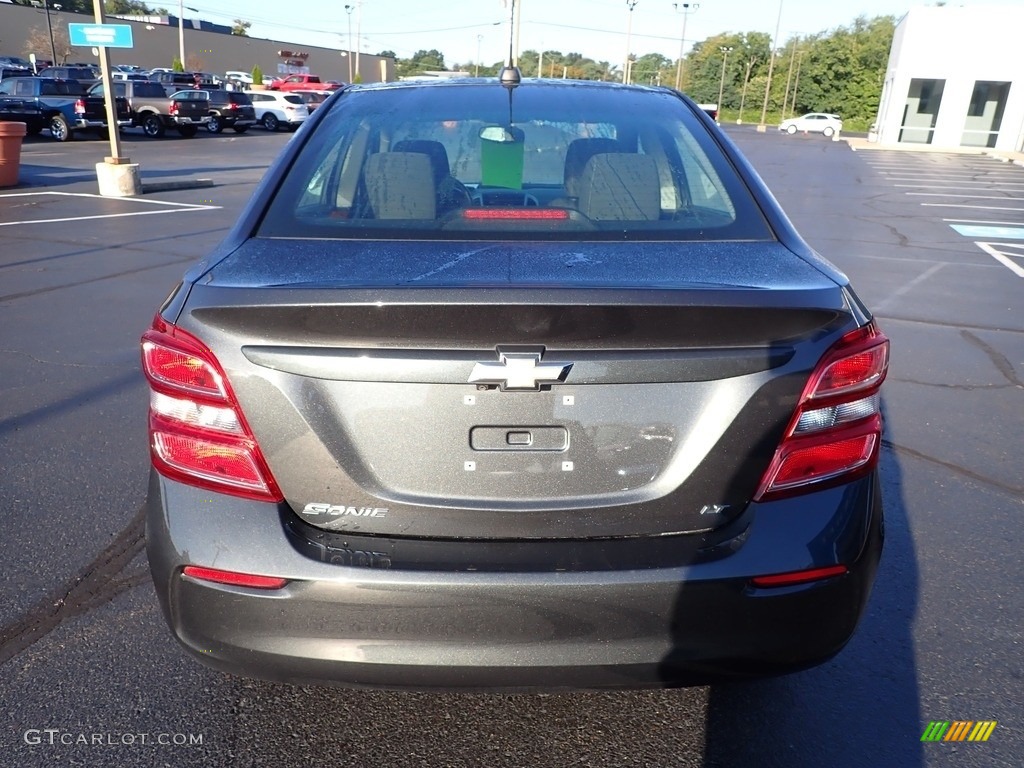 2017 Sonic LT Sedan - Nightfall Gray Metallic / Jet Black/Dark Titanium photo #6