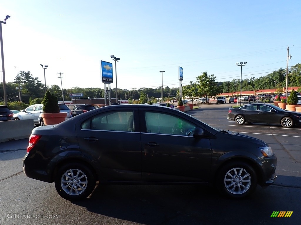 2017 Sonic LT Sedan - Nightfall Gray Metallic / Jet Black/Dark Titanium photo #10