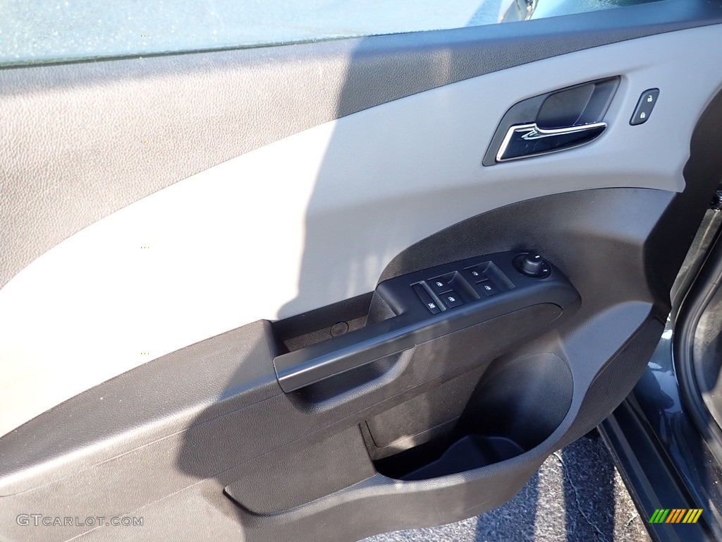 2017 Sonic LT Sedan - Nightfall Gray Metallic / Jet Black/Dark Titanium photo #24