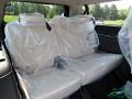 Star White - Expedition Platinum Max 4x4 Photo No. 14