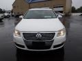 Candy White - Passat Komfort Sedan Photo No. 2