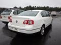 Candy White - Passat Komfort Sedan Photo No. 6