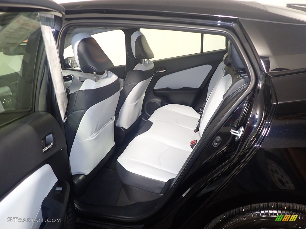 2021 Toyota Prius XLE Rear Seat Photo #142865430