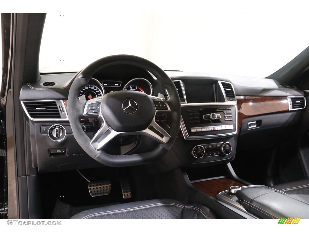 2014 Mercedes-Benz ML 63 AMG Dashboard Photos